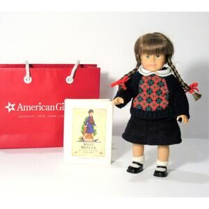 American Girl Pleasant Company MINI MOLLY DOLL Cloth, Glass Eyes 6.5" + BOOK BAG